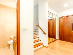 Holland Link (D10), Terrace #623659731